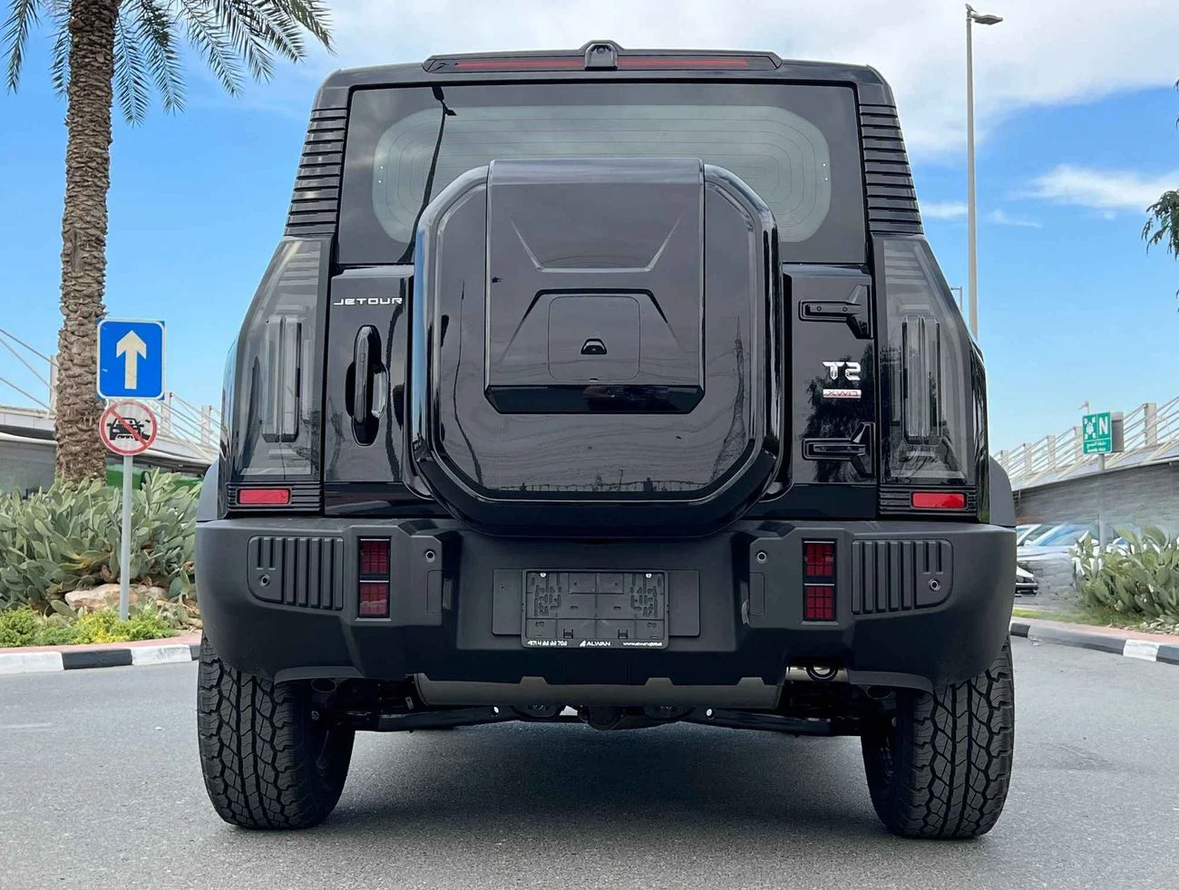 T2  لاكجري4*4 2026 سيارة 