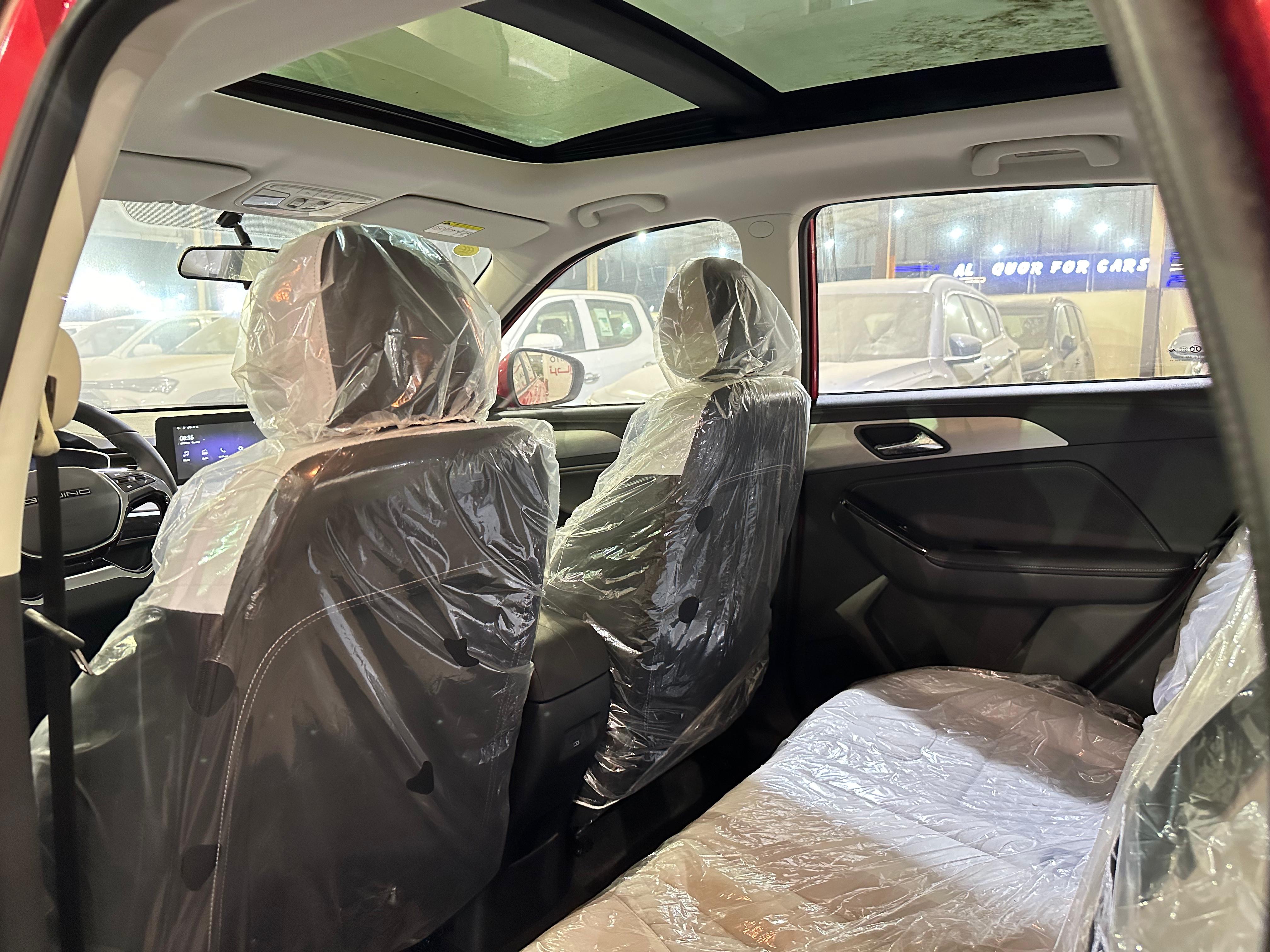 4 ابواب لاكجري سيارة 