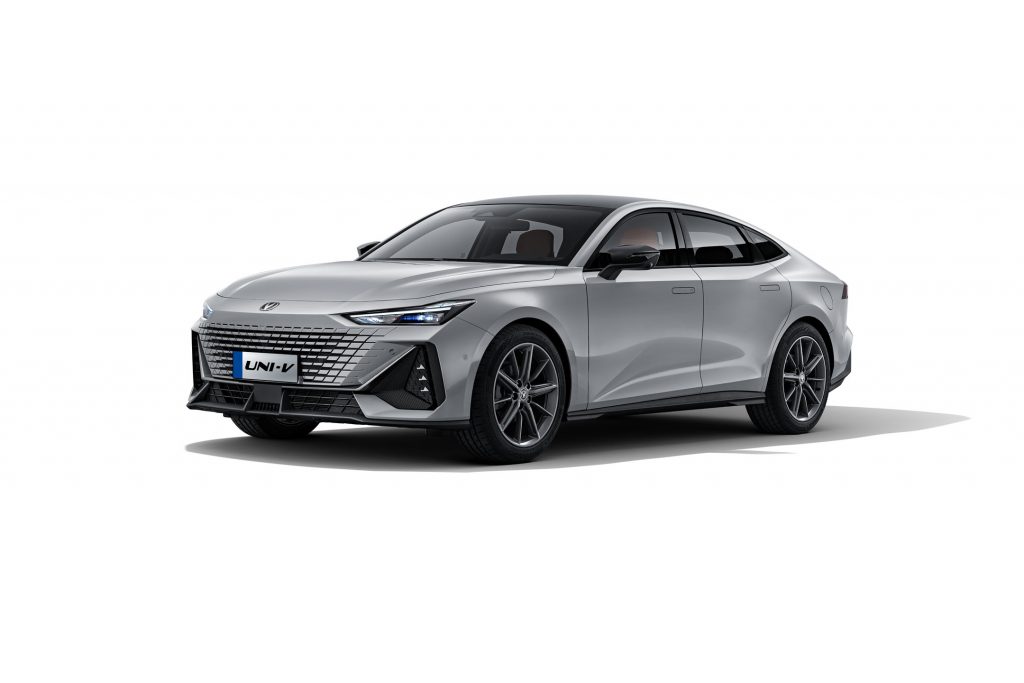 UNI-V ايليت 2025