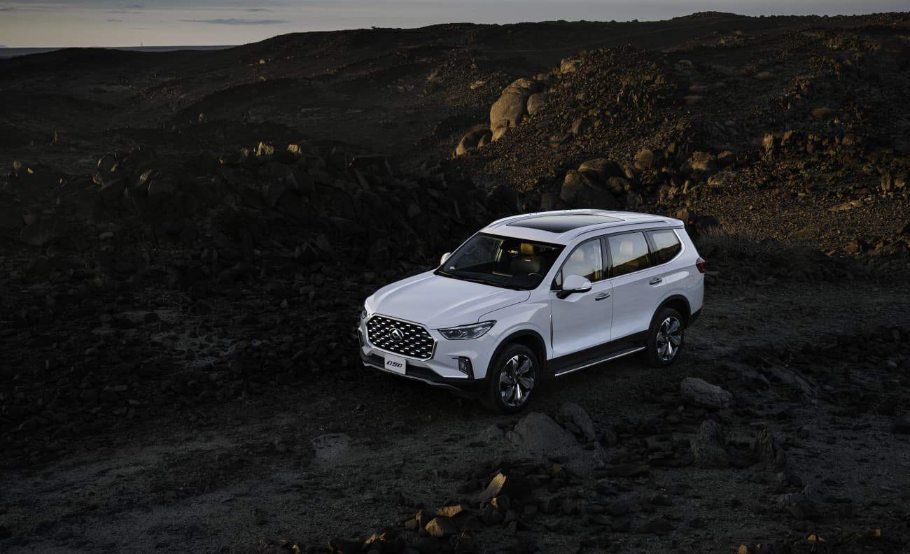 ماكسوس D90(دفع رباعي 7 مقاعد ) سيارة 