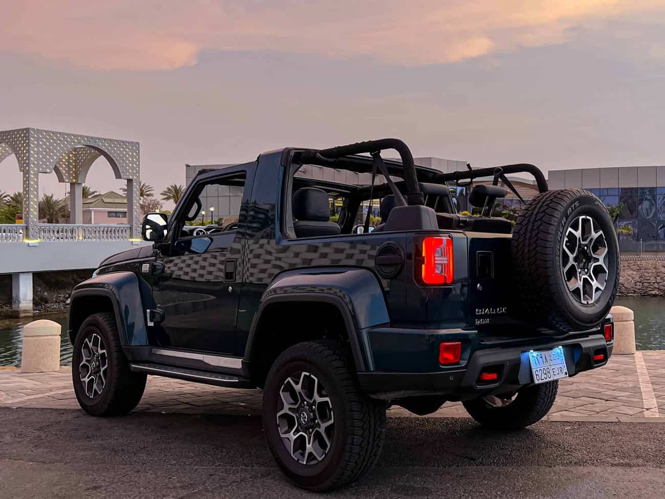 Bj40 se luxury سيارة 