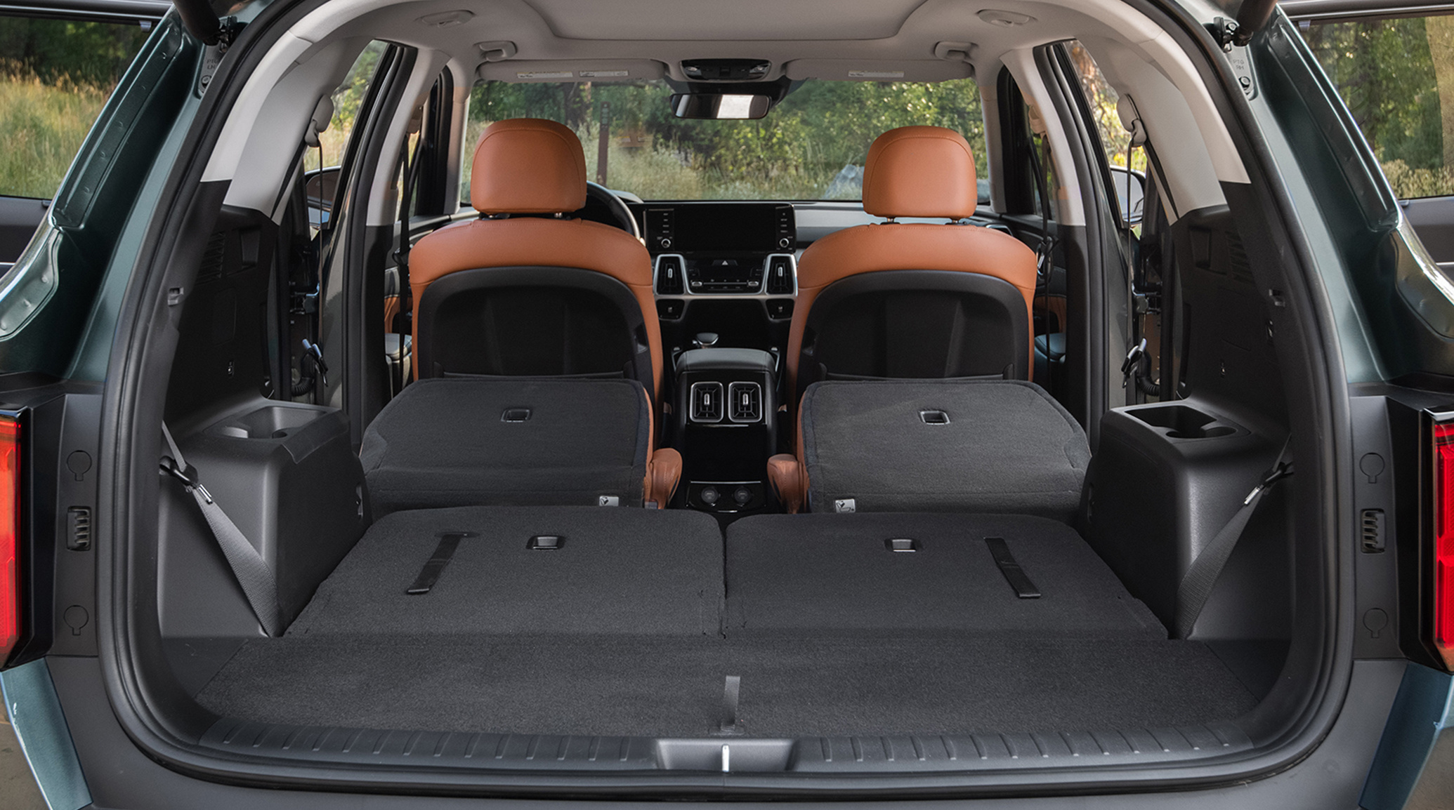 سورينتو 4*2 سيارة 